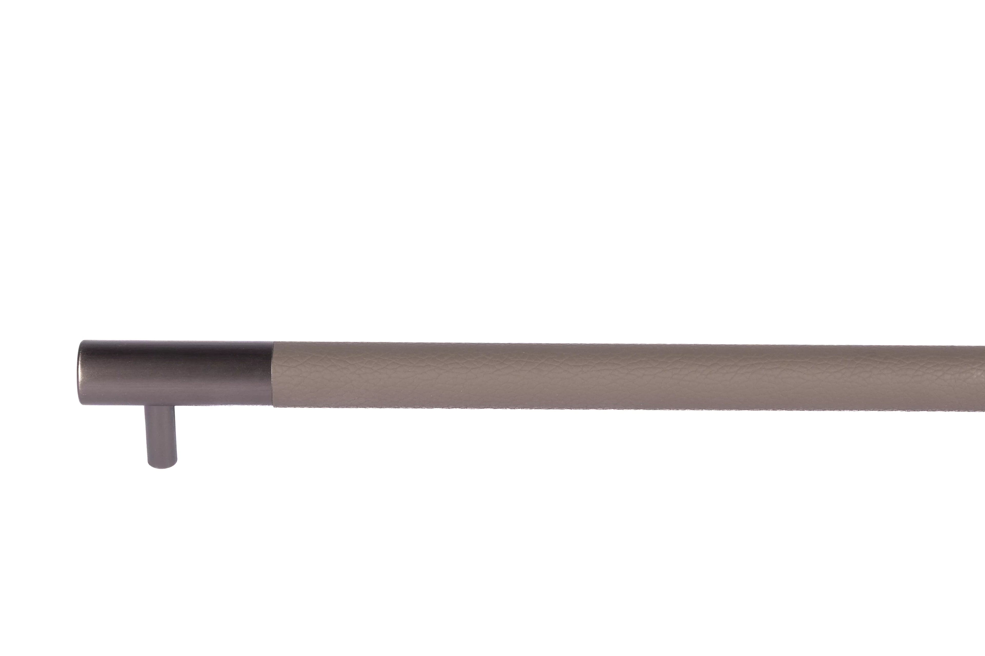 Lyra Handle