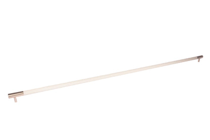 Lyra Handle