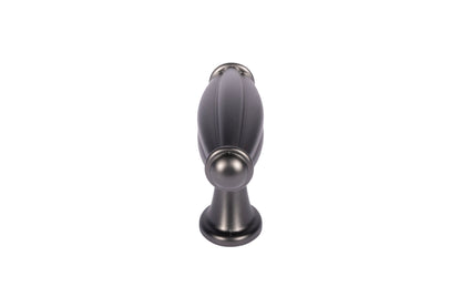 Mantara Empress Handle Z-0022 is a modern zinc alloy handle in brushed black finish, ideal for kitchen drawers, dresser drawers.