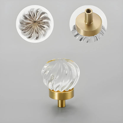 The Mantara C-0011 is a modern knob in white/brass, ideal for kitchens, cabinets, and drawers.