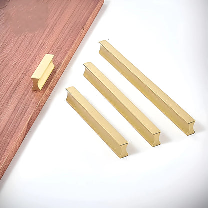  B‑0078 Galactic handle in brushed brass, available in sizes from 32 mm to 400 mm, sleek modern pull for wardrobes, doors, drawers and kitchen cabinets by Mantara.