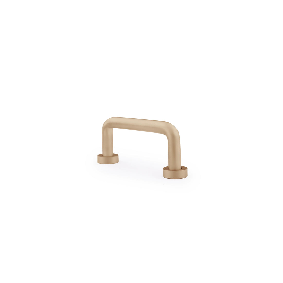 The Gleam Handle by Mantara B-0106 is a brushed brass handle in gold, ideal for furniture, wardrobes, and kitchens.