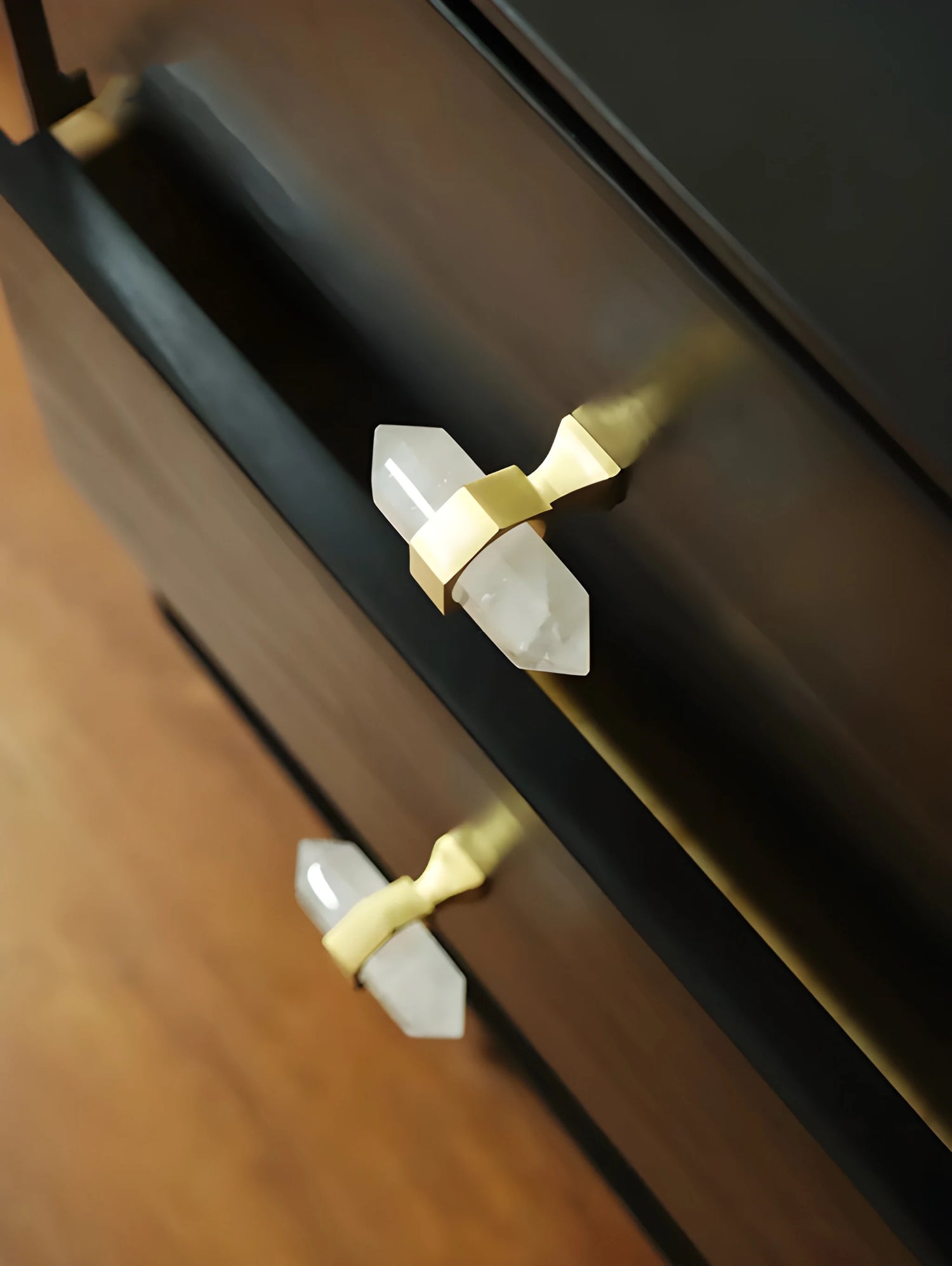 The Mantara C-0012 is a modern crystal knob in white, ideal for kitchens, furniture, drawers, and cabinets.