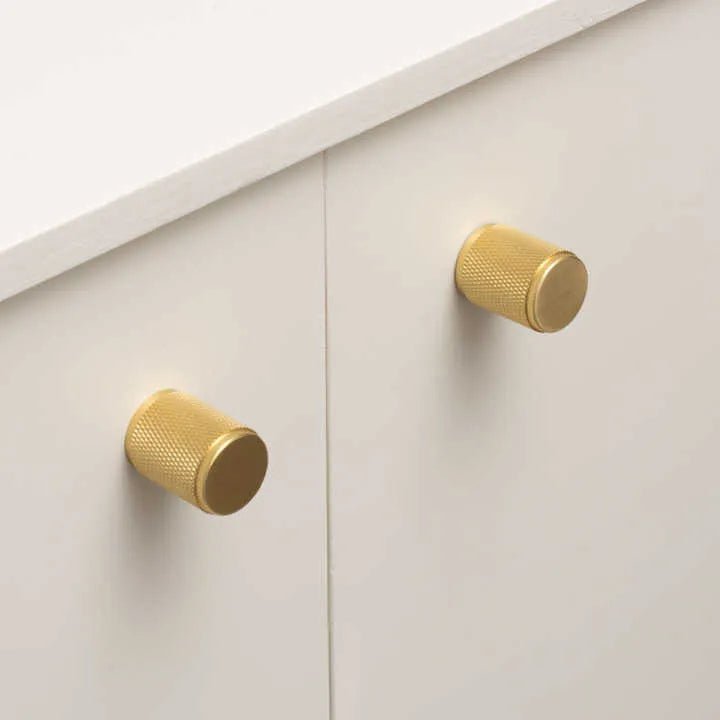B-0060 solid brass cabinet pull handle, antique brass finish, sizes 96mm &amp; 160mm, for kitchen drawers &amp; wardrobes by Mantara.