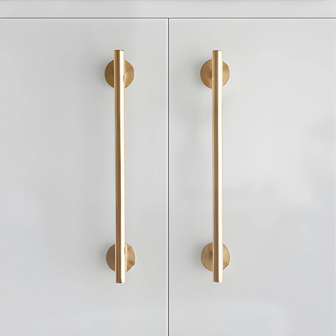 Mantara Holistic Handle B-0073 is a modern gold brushed brass handle, ideal for wardrobes, doors, cabinets, and bathrooms.