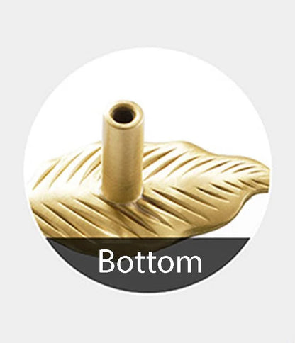 The Mantara B-0019 Ilai Knob is a modern brass knob in gold, ideal for furniture, drawers, bathrooms, and kitchens.