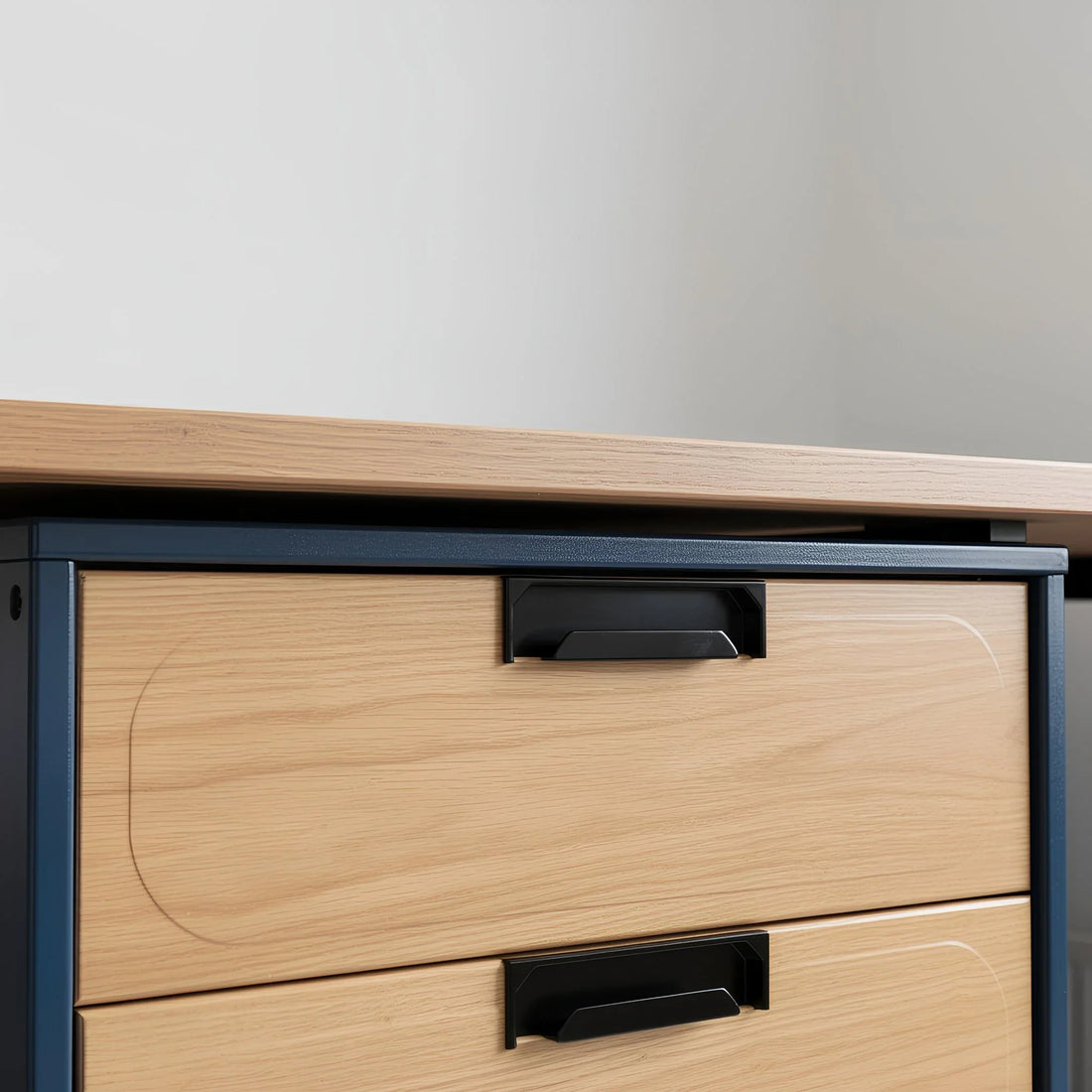 Mantara Concealed Furrow Handle Z-0014 is a modern zinc alloy handle in matte black finish, ideal for sliding doors, drawers, and cupboards.
