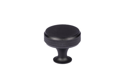 The Mantara AL-0013 Inez Handle is a modern black aluminum handle with a brushed finish, perfect for kitchens, drawers, and cabinets.