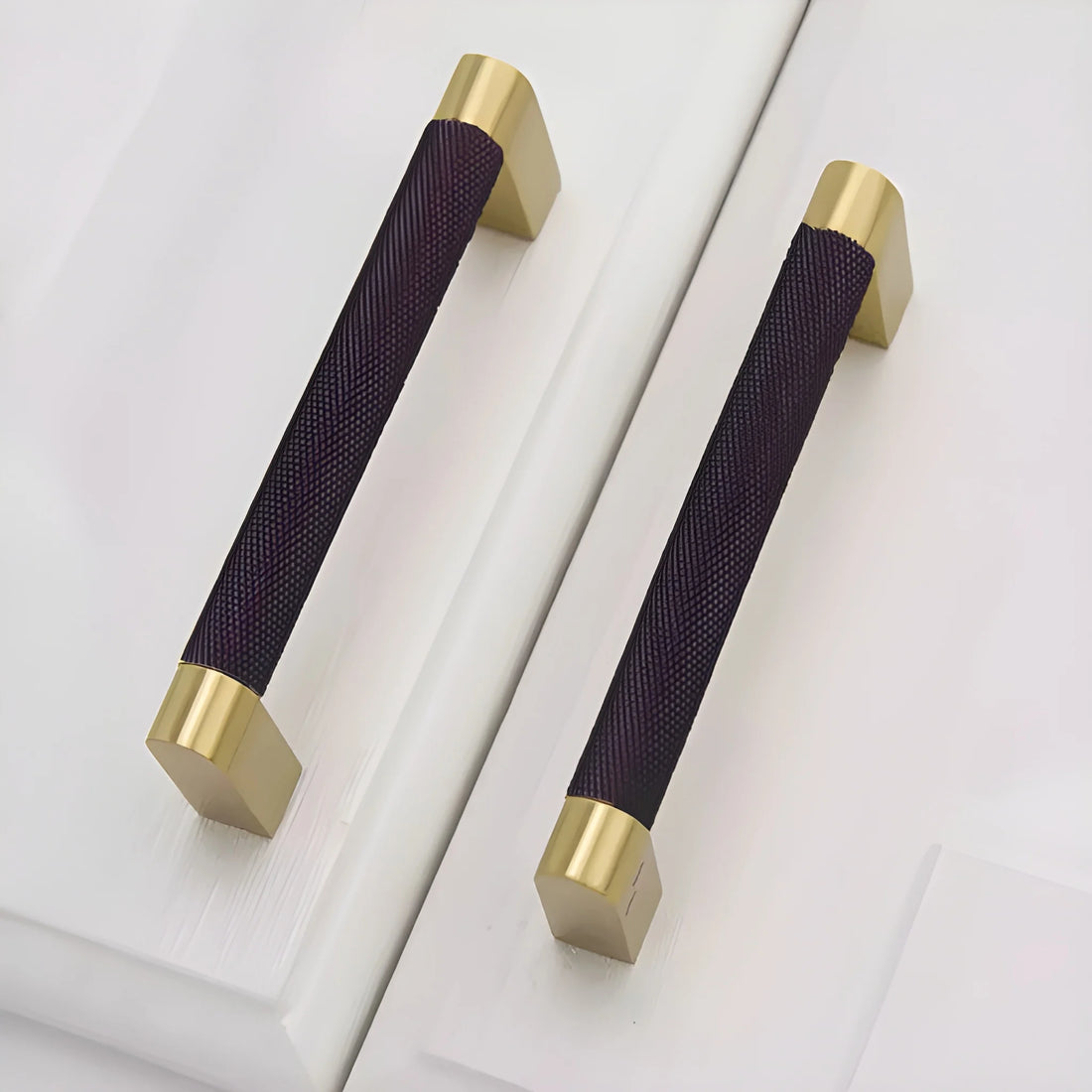 Mantara Julius Handle B-0065 is a modern brushed brass handle in black, ideal for doors, wardrobes, and drawers.