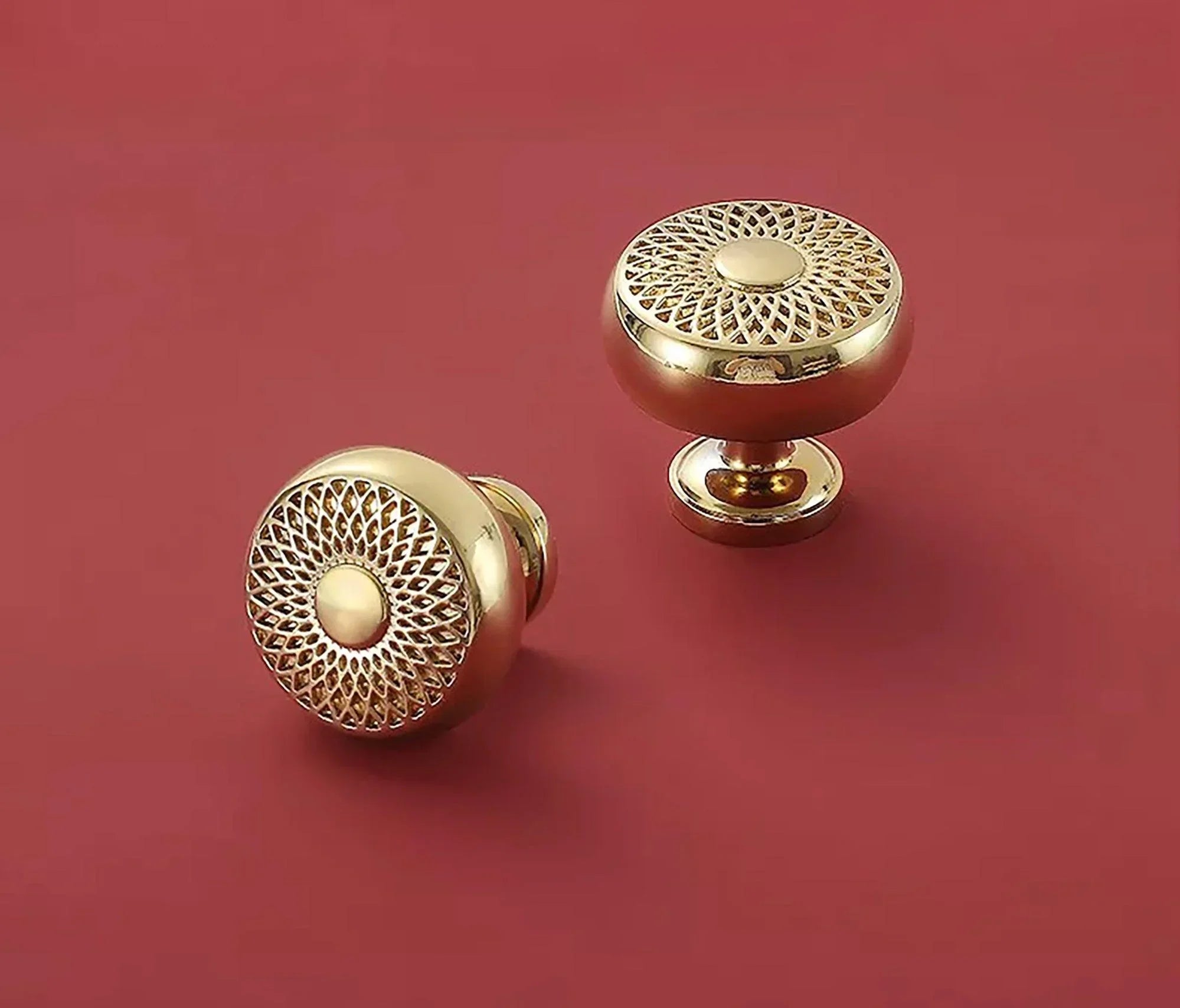 The Mantara B-0032 Karna Knob is a modern polished brass knob in gold, ideal for main doors, kitchens, drawers, and wardrobes.