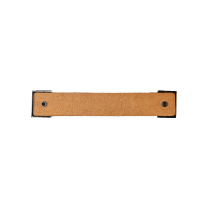 The Mantara L-0015 is a modern crystal handle in beige, ideal for kitchen drawers and dressers.
