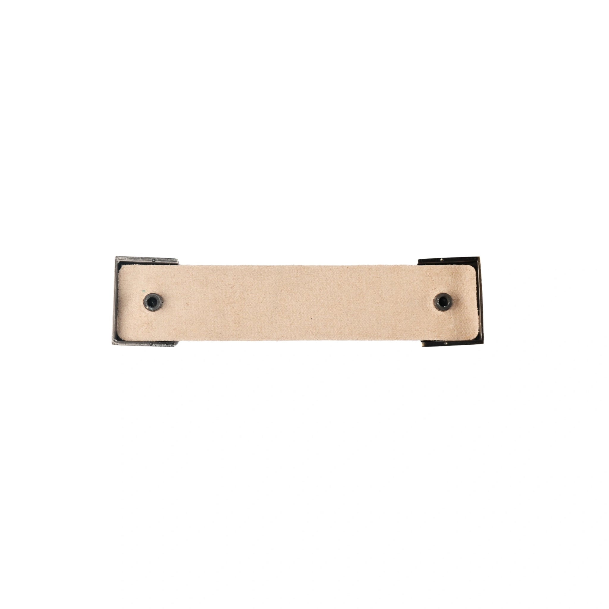 The Mantara L-0015 is a modern crystal handle in beige, ideal for kitchen drawers and dressers.