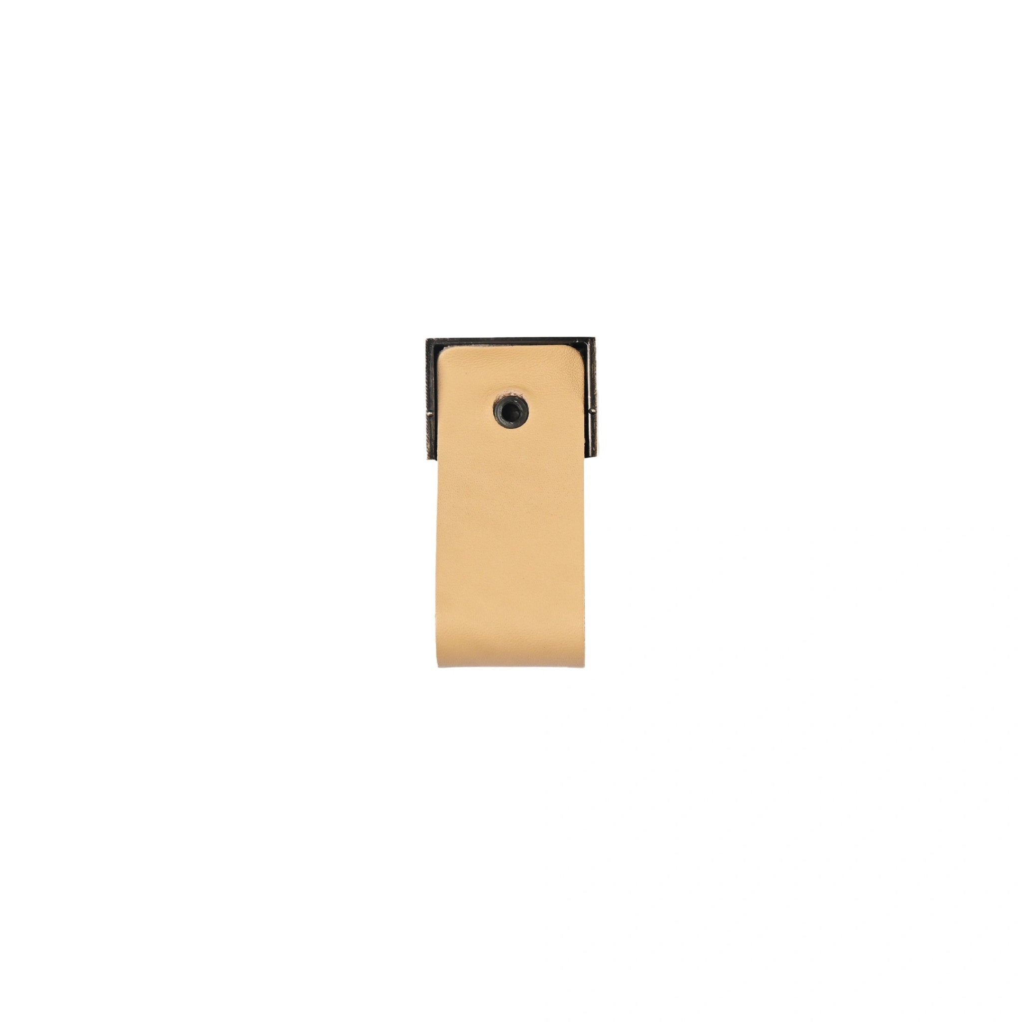 The Mantara L-0015 is a modern crystal handle in beige, ideal for kitchen drawers and dressers.