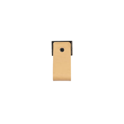 The Mantara L-0015 is a modern crystal handle in beige, ideal for kitchen drawers and dressers.