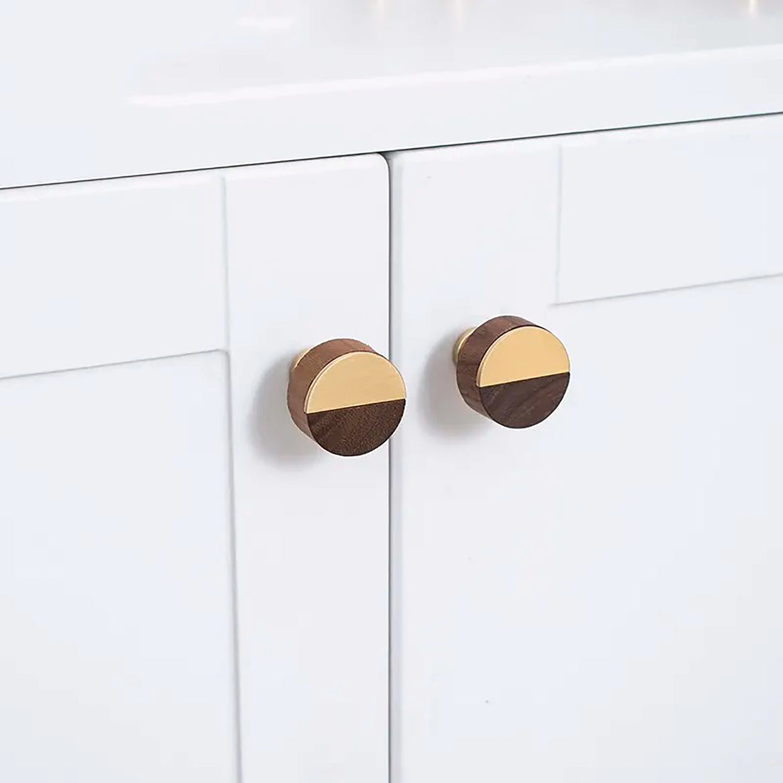 Mantara Robyn Knob W-0020 is a modern wood and brass knob in brown brushed finish, ideal for kitchen drawers and dresser drawers.