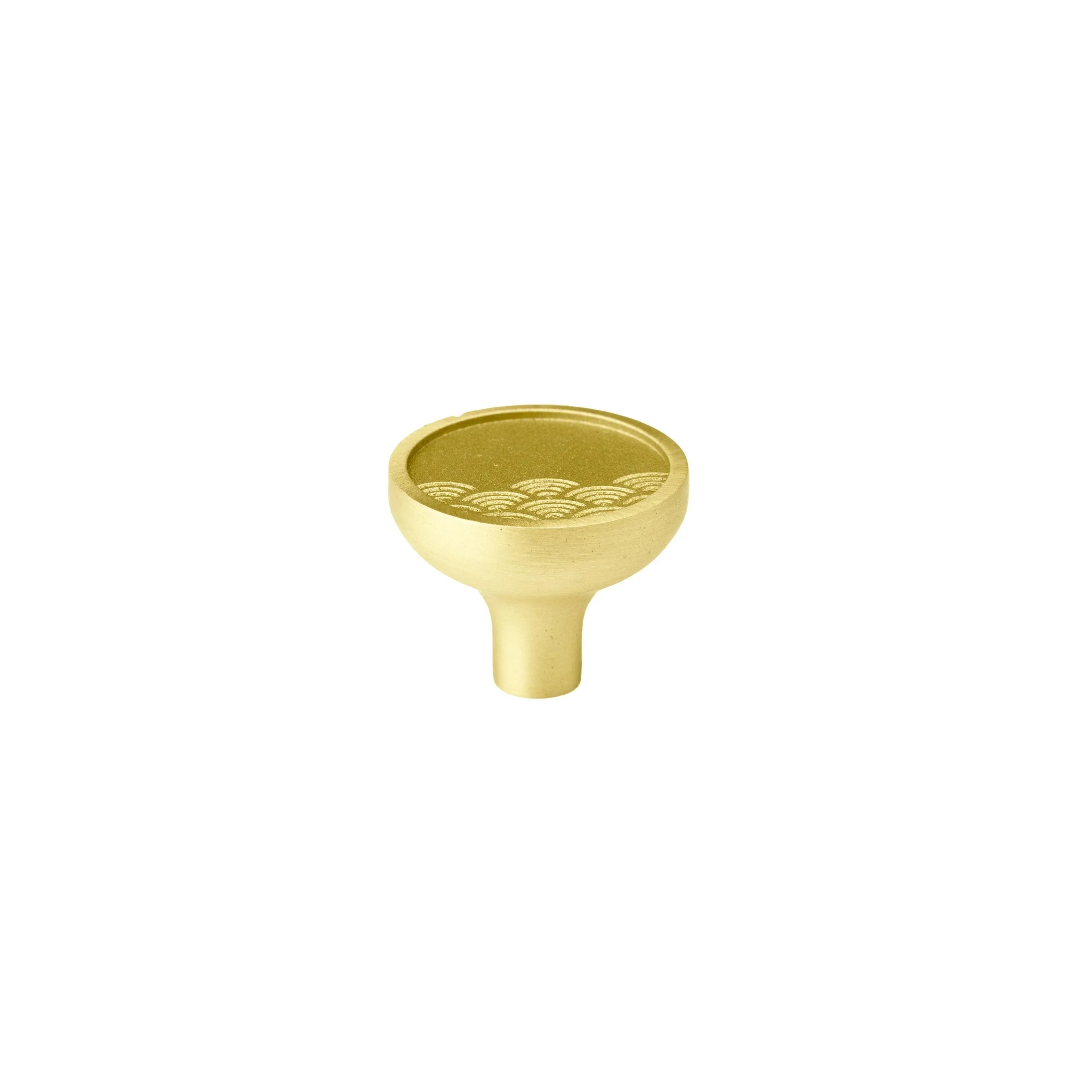 The Mantara B-0009 Marina Knob is a modern brass knob in brushed gold, ideal for wardrobes, kitchens, drawers, and cabinets.