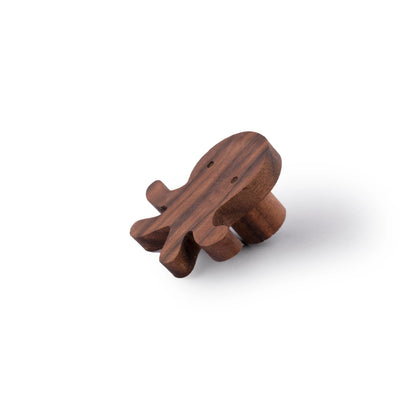 Mantara Octopus Knob W-0024 is a modern walnut a wooden knob/hook, ideal for kids’ rooms, doors, and cabinets.