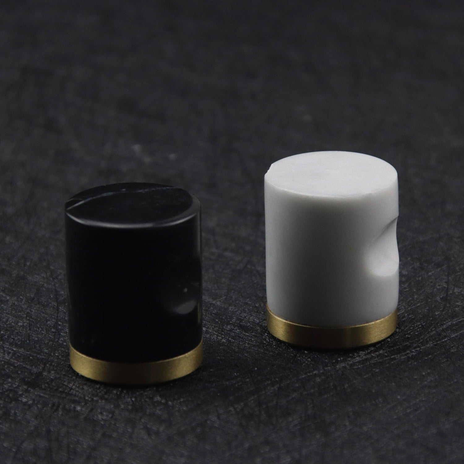 Onyx Knob Knob 40mm / Black / Marble - M A N T A R A