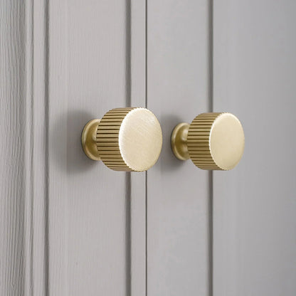 Oro Handle and Knob