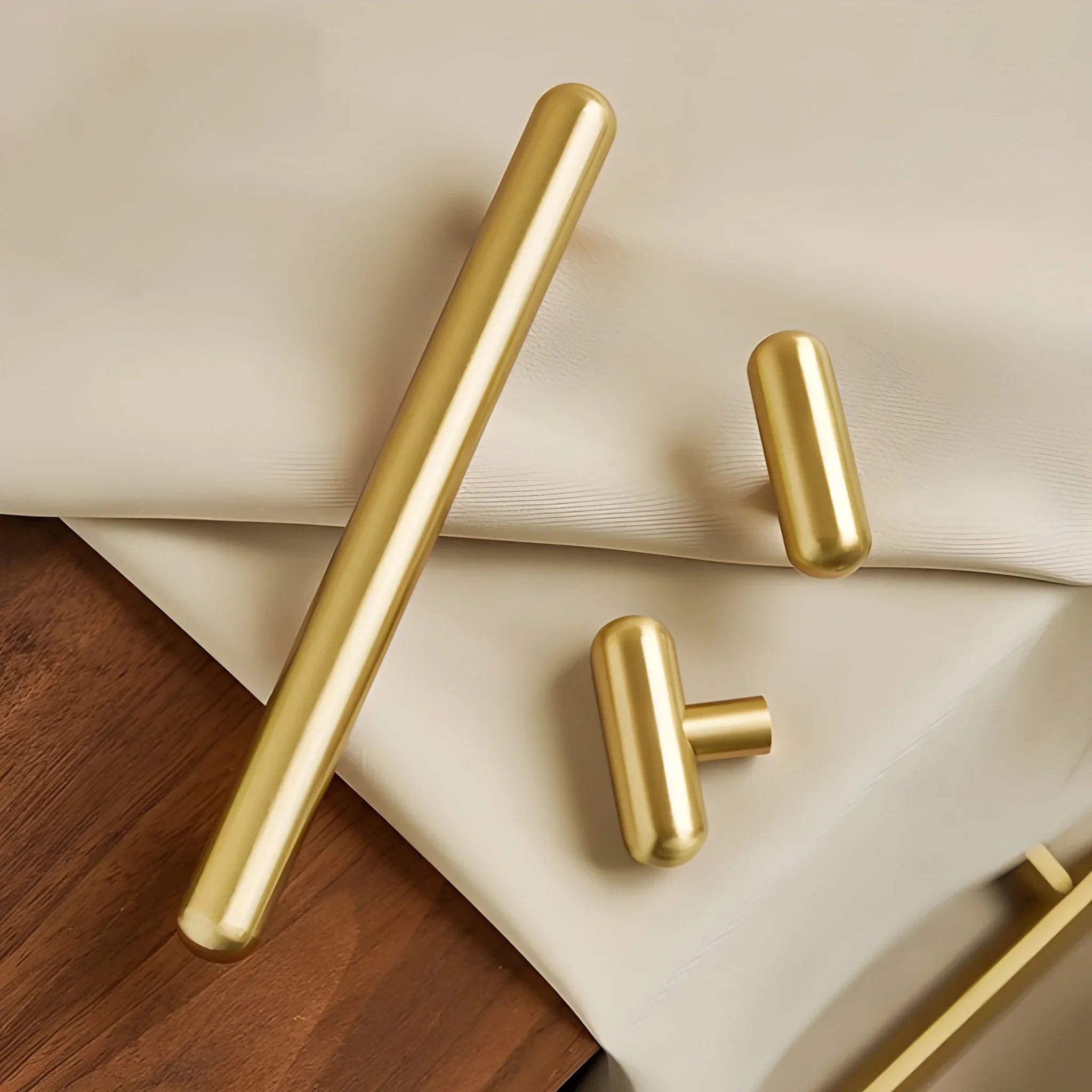 Mantara Pantheon Handle B-0053 is a modern matte brass handle in gold, ideal for kitchens, wardrobes, and cabinets.