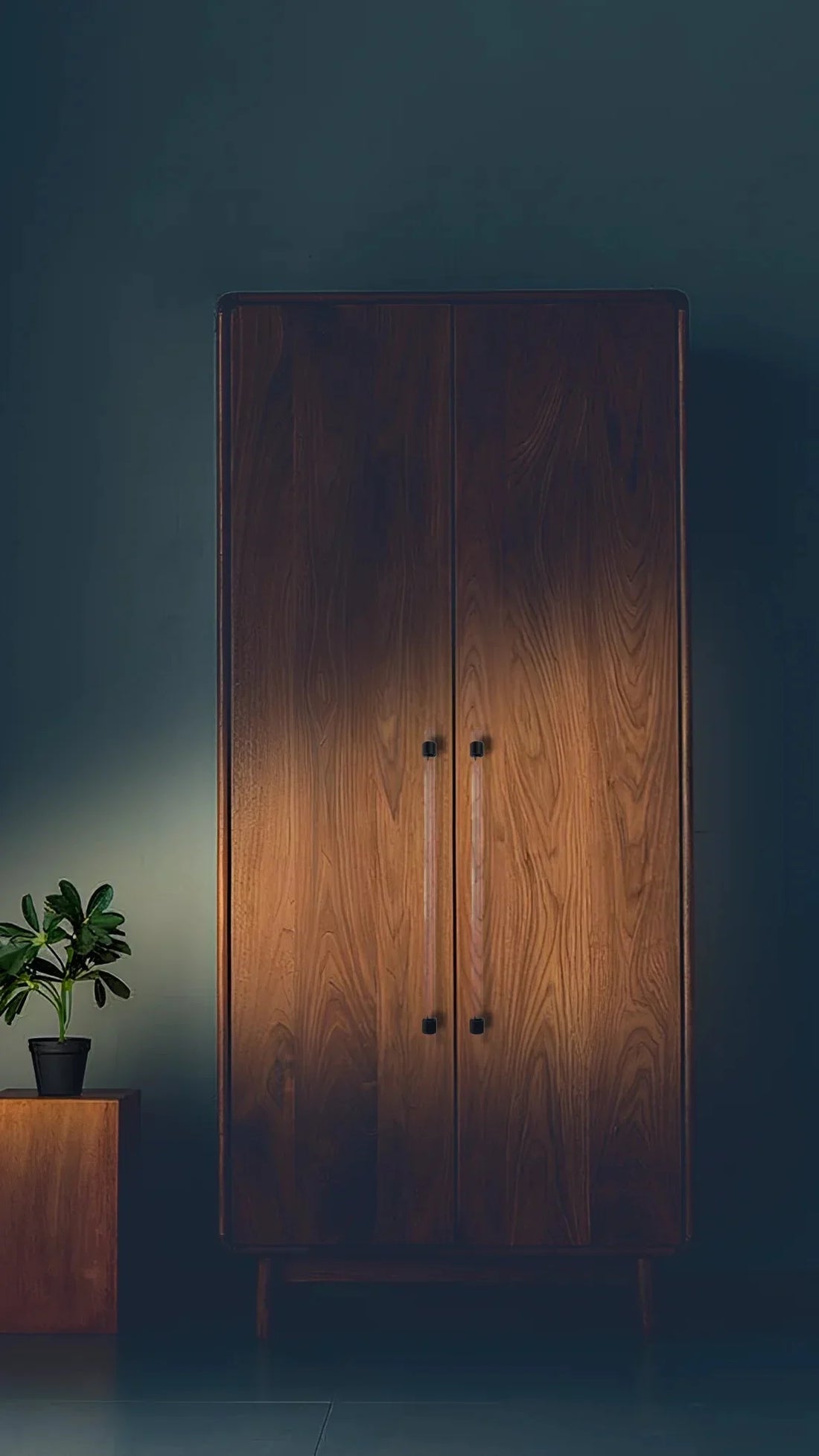 An elegant cabinet bar handle, Petra IV crafted from acrylic in polished black finish, model A-0010 by Mantara, A-0010.