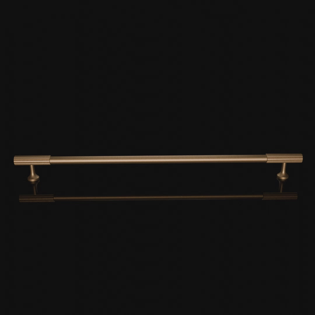 Oro Handle and Knob