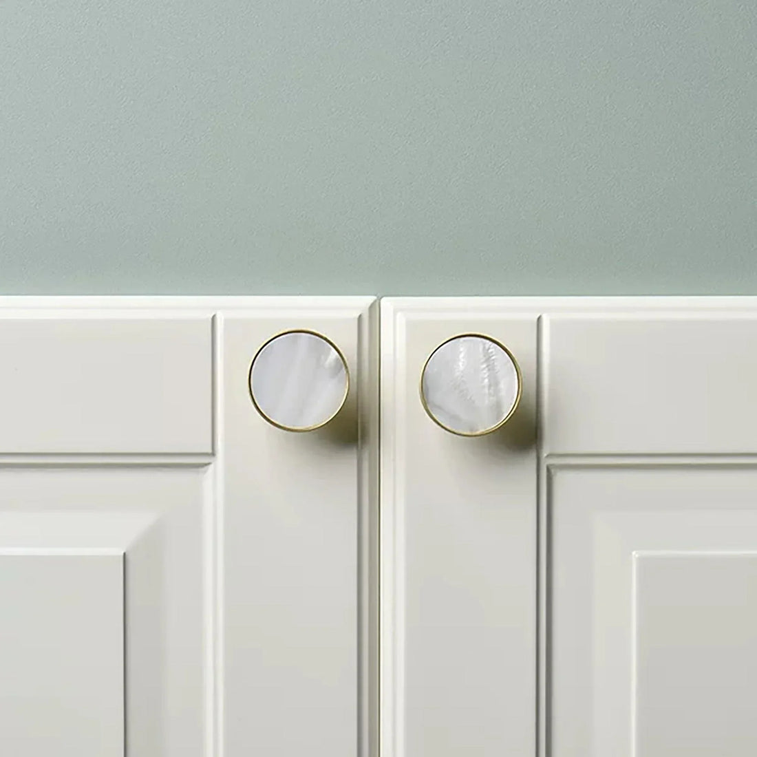 Regal pearl knob B-0005 decorative shell and brass knob with handle, white finish, sizes 27mm 32mm 37mm 130mm 162mm 254mm, for cabinets & drawers by Mantara
