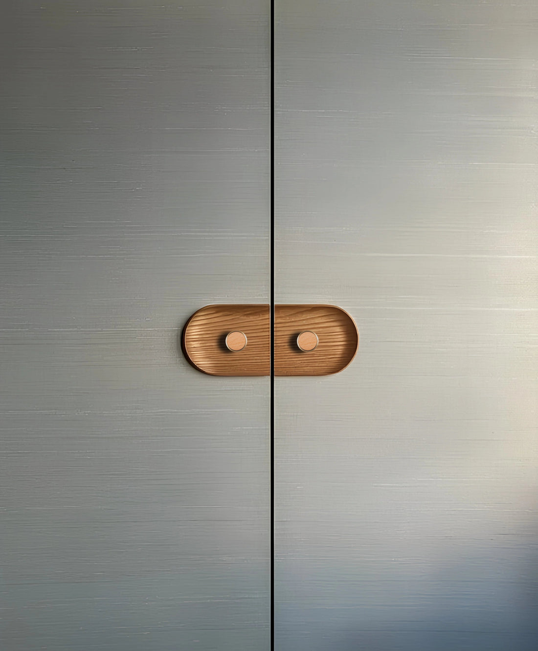 Mantara Rohin Knob W-0050 is a modern beige wood and brass knob, ideal for kitchen drawers, dresser drawers.