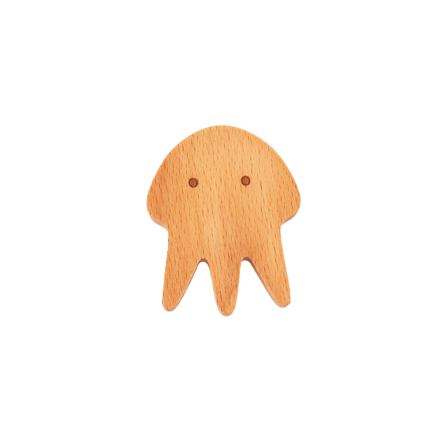 Mantara Squid knob W-0024 is a modern  beige wooden knob, ideal for kids’ rooms, drawers, and wardrobes.