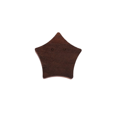 Mantara Starfish Hook W-0024 is a modern walnut wooden knob, ideal for kids’ rooms, drawers, and wardrobes.