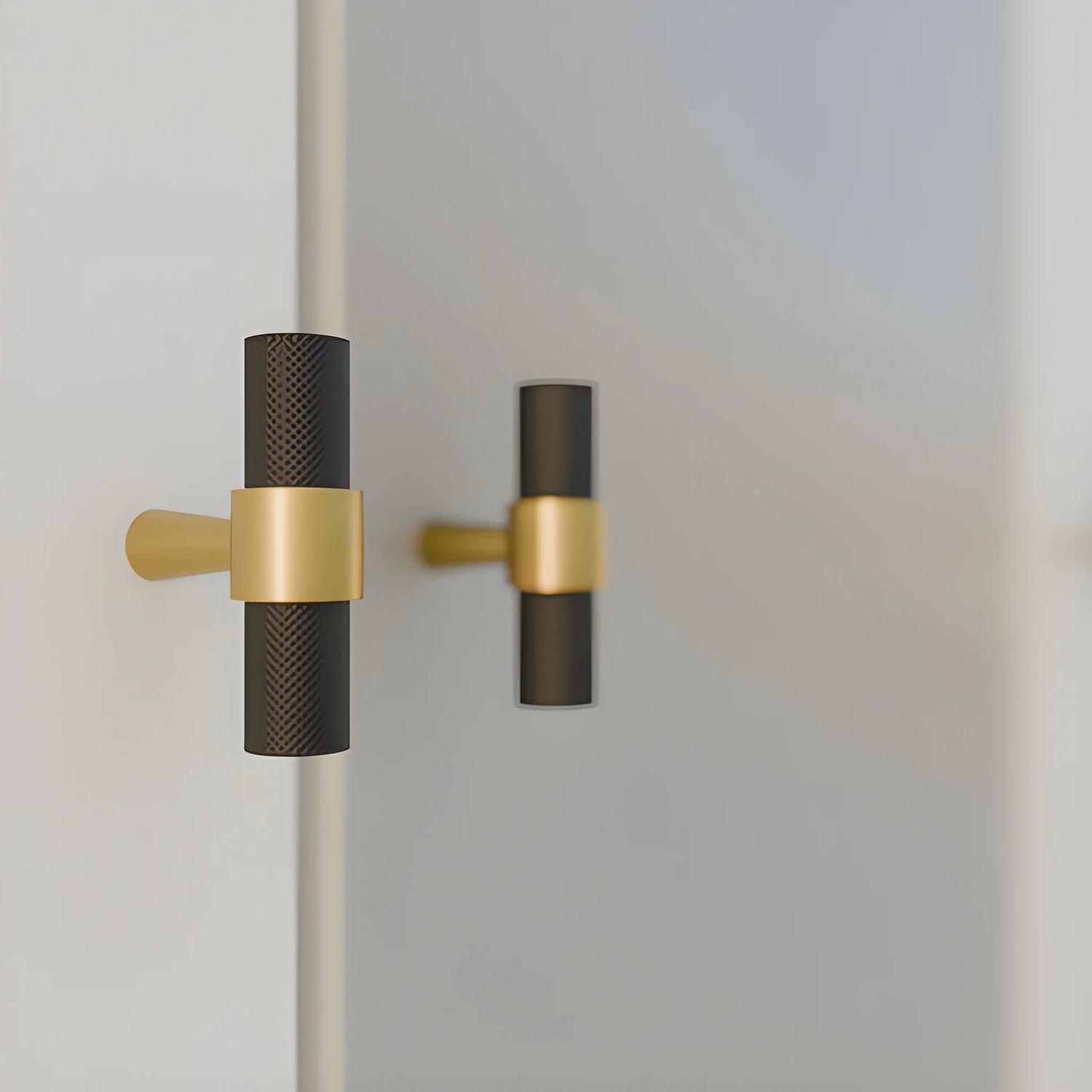  Mantara Cleo T Bar Handle B-0064 is a modern knurled brushed brass handle in black ,ideal for wardrobes and cabinets.