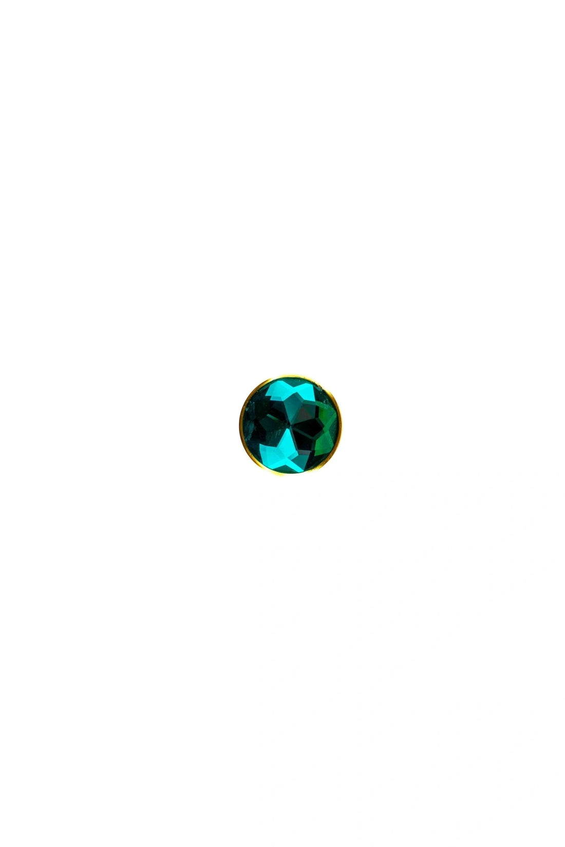 Mantara Verdura Knob SKU C-0025 is a modern crystal knob in green finish, ideal for kitchens, drawers, bedrooms, and bathrooms.