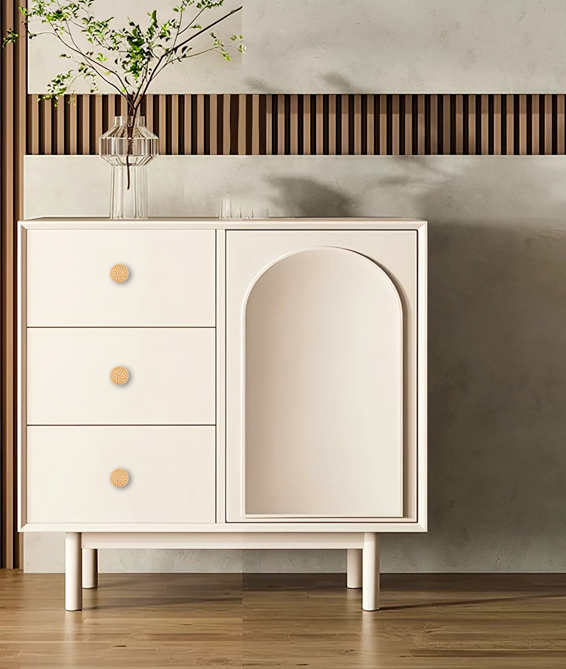 Mantara Wickerly Knob W-0043 is a modern beech wood knob, ideal for kitchen drawers, dresser drawers.