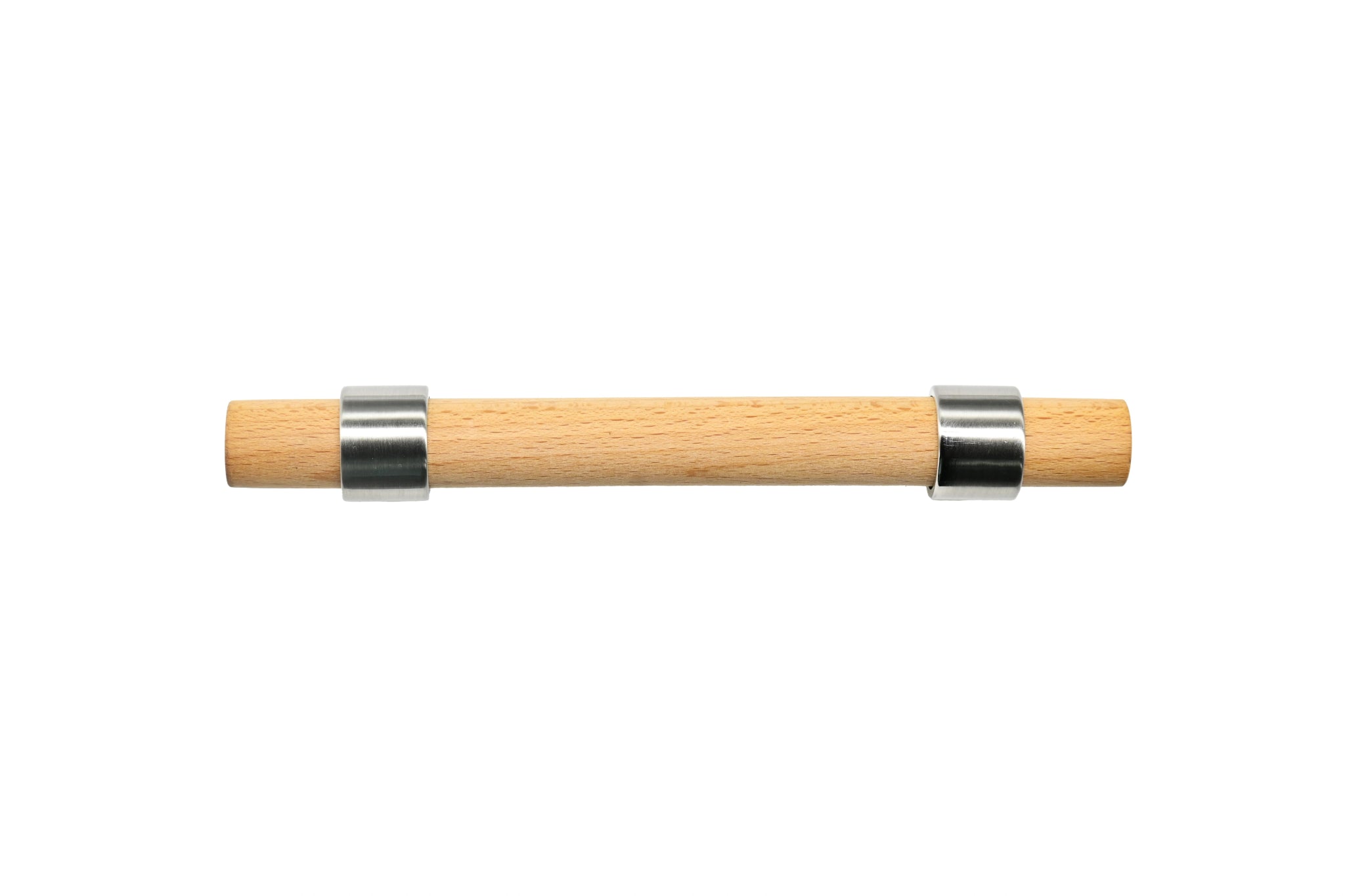 Mantara Walden Handle W-0035 is a modern zinc alloy and beech wood handle in silver ideal for kitchen and dresser drawers.