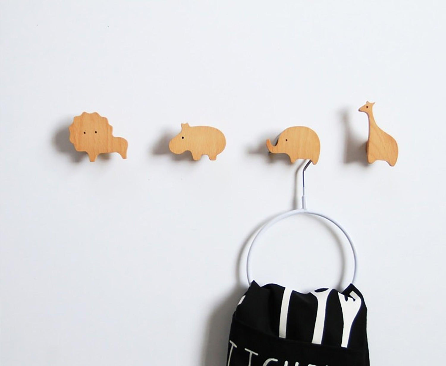 Whale Wooden Hook Hook 40mm / Brown / Wood - M A N T A R A
