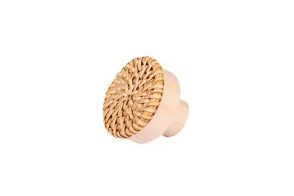 Mantara Wickerly Knob W-0043 is a modern beech wood knob, ideal for kitchen drawers, dresser drawers.
