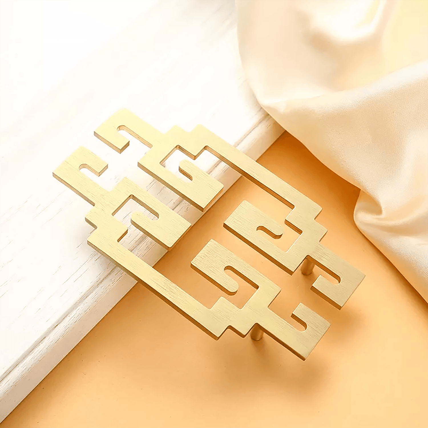 Yin Handle Handles 150mm / Gold / Brass - M A N T A R A