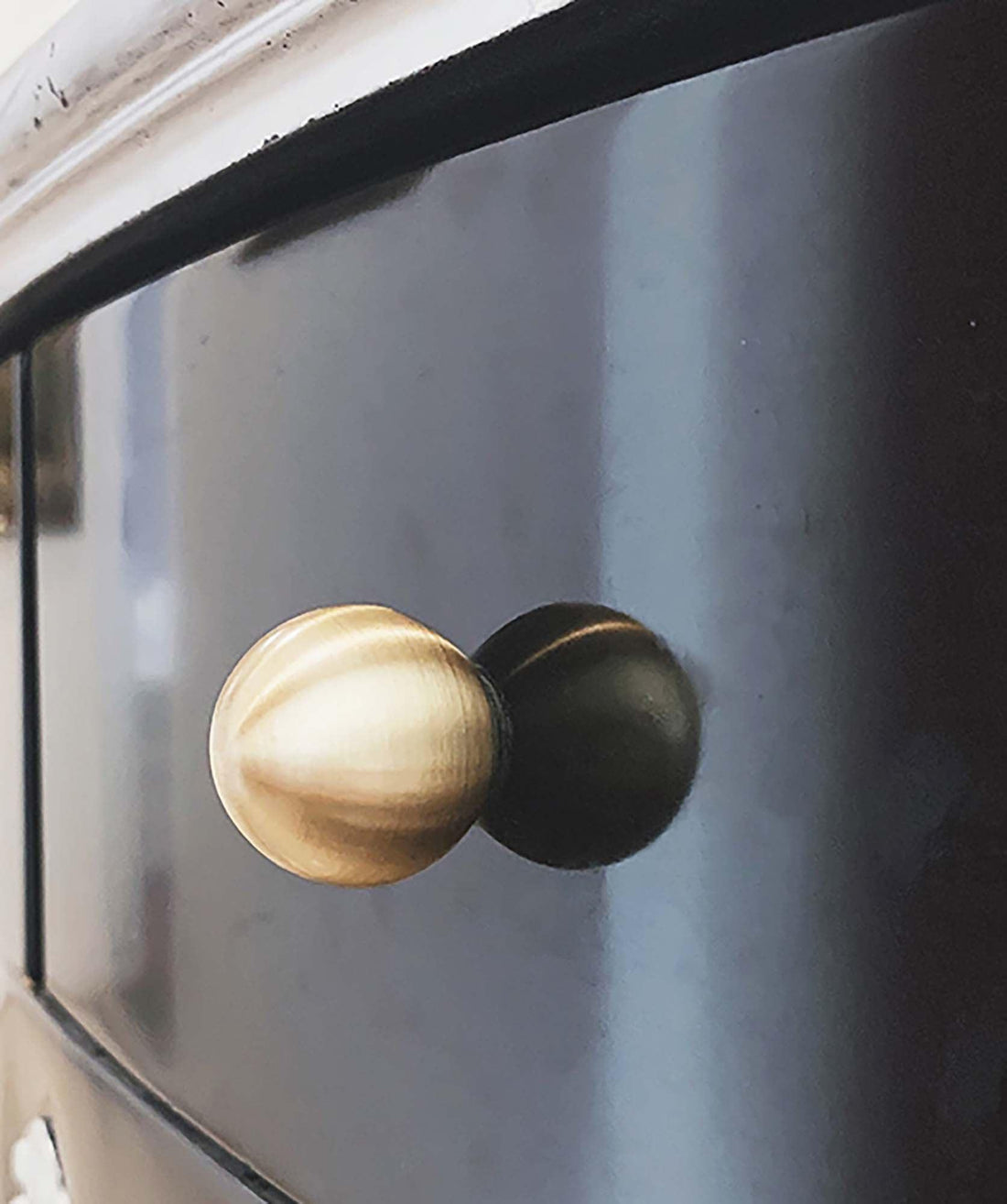 Zenith knob B-0001, gold brass, Dia20mm, brushed finish, for wardrobes &amp; cabinets by Mantara
